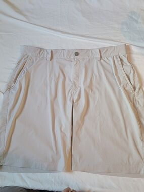 Redvanly Light Beige Men's Performance Shorts